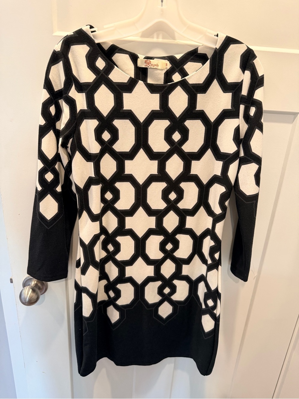 Axyeh Black White Geometric Bodycon Dress Medium Long Sleeve Stretch Dress